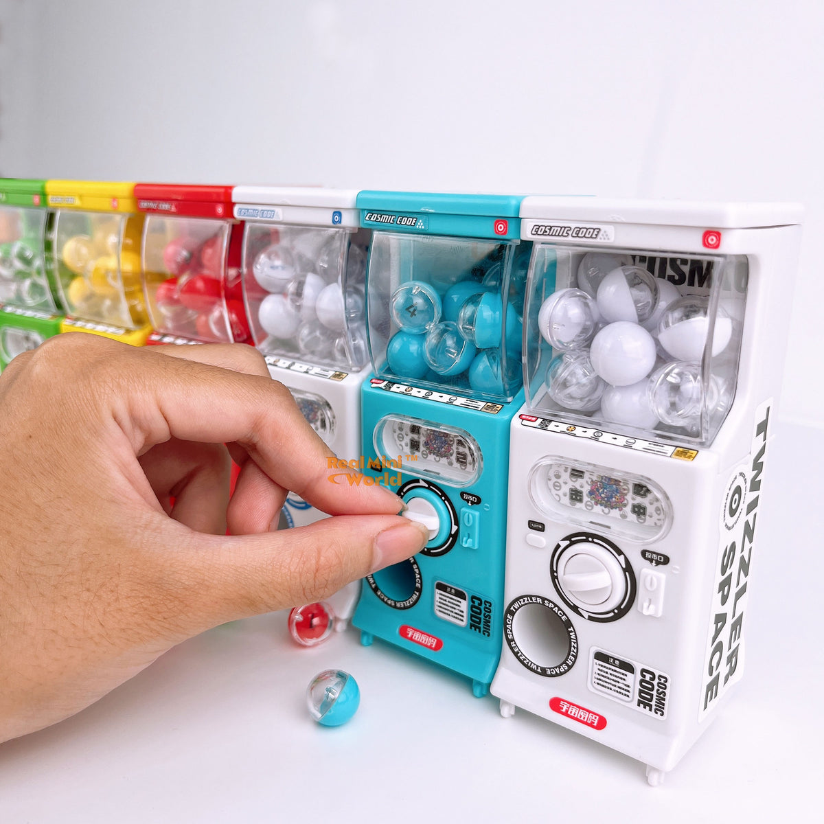 Miniature REAL Functioning Gacha Machine | Dollhouse Miniature