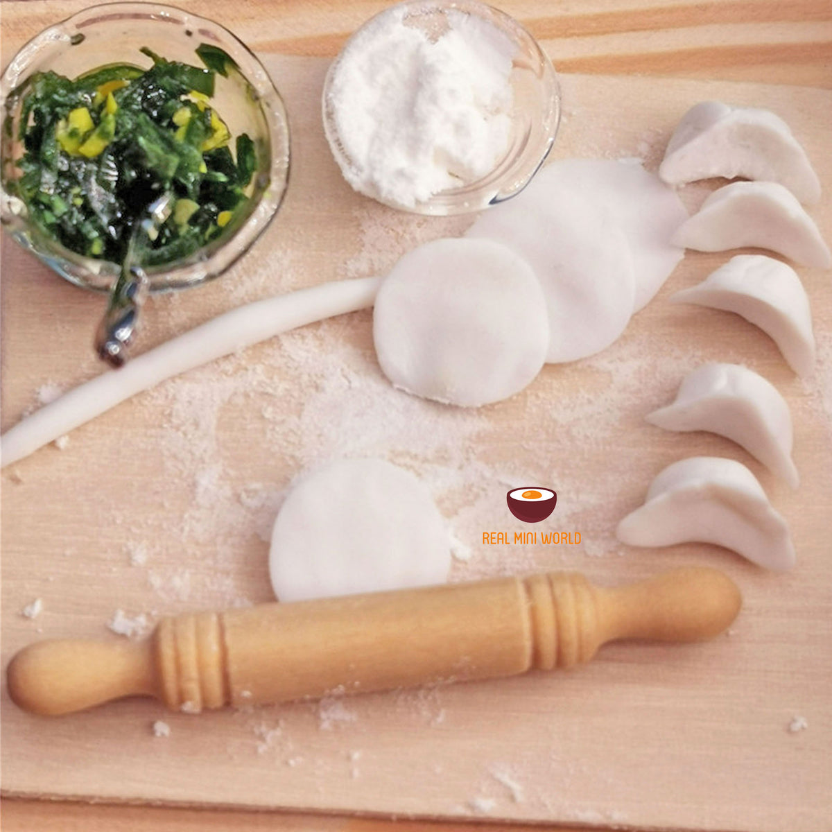 Miniature Baking Rolling Pin and Flour Sacks : Tiny Baking Set – Real Mini  World