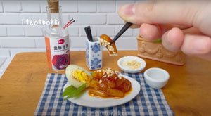Tiny Food Recipe : Korean Tteokbokki  | Miniature cooking at mini kitchen