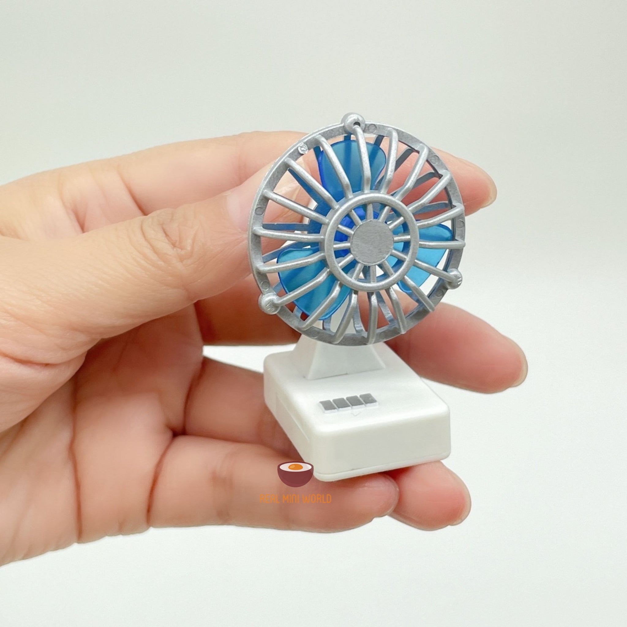 黄進　ファンジン　ミニチュア REAL ワーキング ミニチュア クラシック ファン 1:12 スケール |機能
