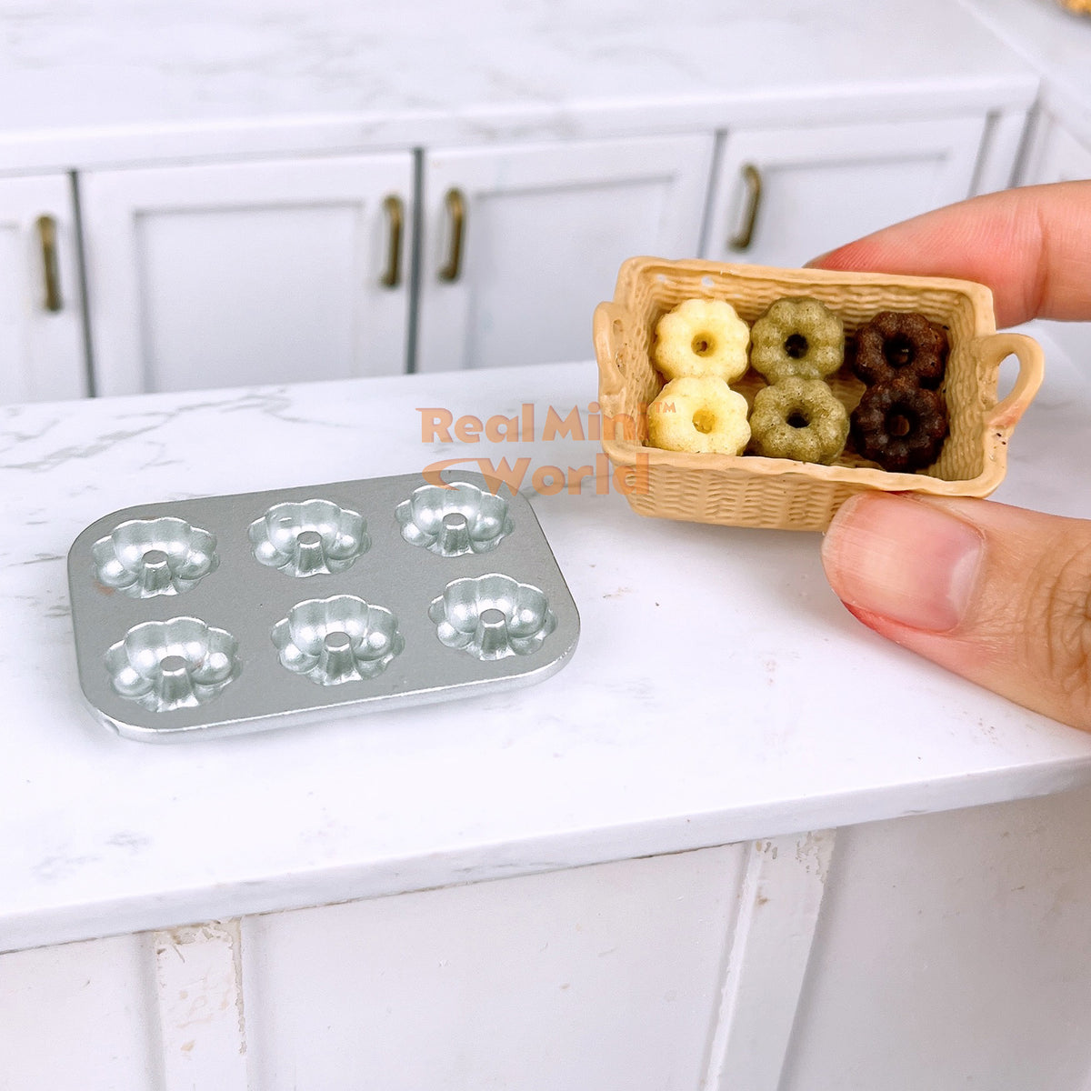 Miniature Flower Donut Baking Pan | Tiny Cake Baking Shop – Real Mini World