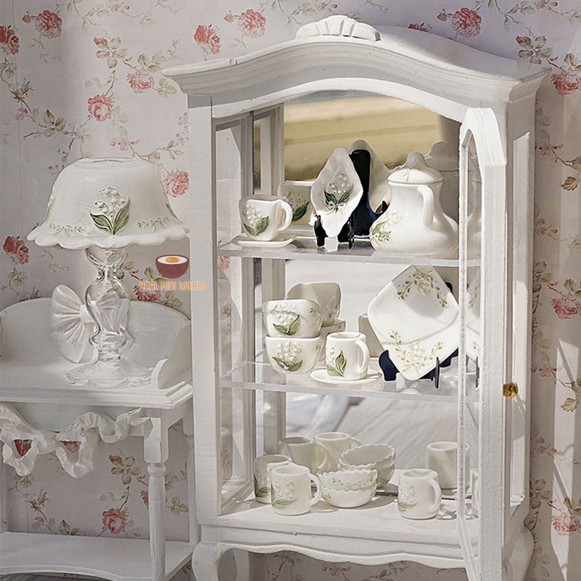 Miniature Classic Kitchen Cupboard – Real Mini World