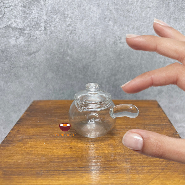 Miniature super fine glass pot for tiny real cooking