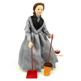 Miniature Real Dollhouse Cleaning Tools Broom and Shovel : clean your miniature kitchen