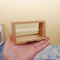 خزانة كعكة خشبية حقيقية مصغرة 